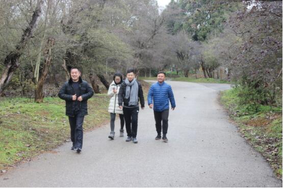市城開(kāi)投公司工會舉辦“慶元旦、迎新年”全民健身戶外活動