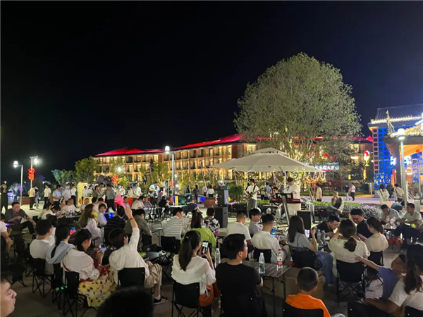 興商貿 促消費 惠民生！景德鎮這(zhè)裡(lǐ)的夜市很火爆！