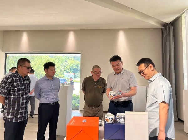 CFAC美院基地 清華大學(xué)美術學(xué)院與省數文集團、市城投集團強強聯手共繪文化創新新篇章